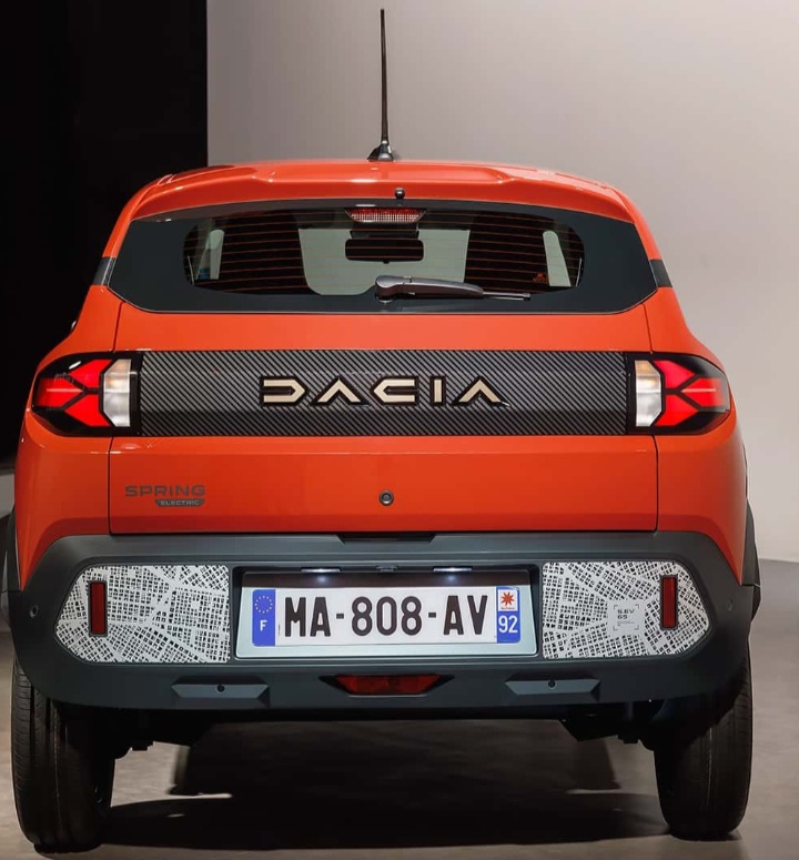 Dacia Spring 2024 Fl Phase2 mit  NSL 2021.jpg