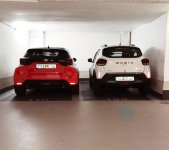 Schnappschuss Toyota Yaris GR vs Dacia Spring Extr.jpg